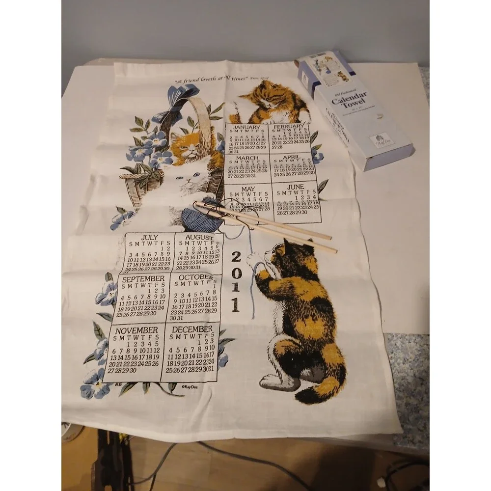 Kay Dee Designs  Cat Curious Kittens 2011 Linen Calendar Towel 16